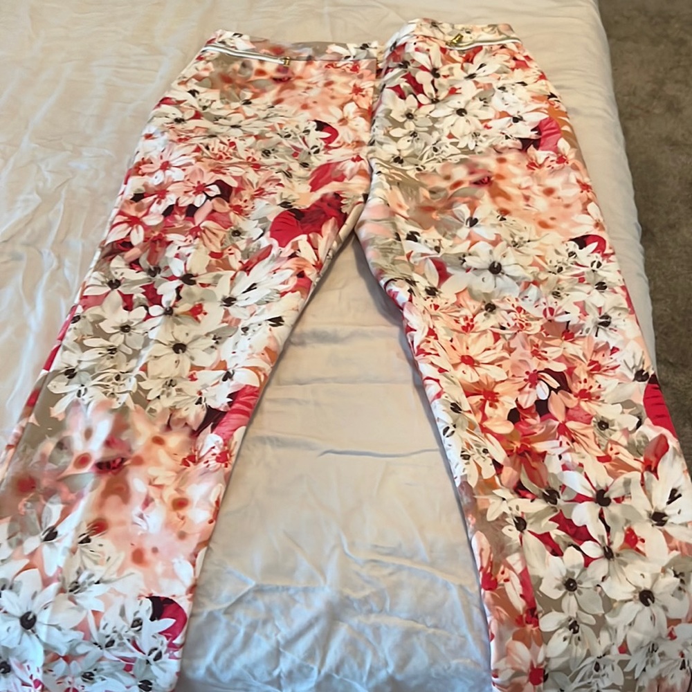 Floral Calvin Klein 🌸🌺
